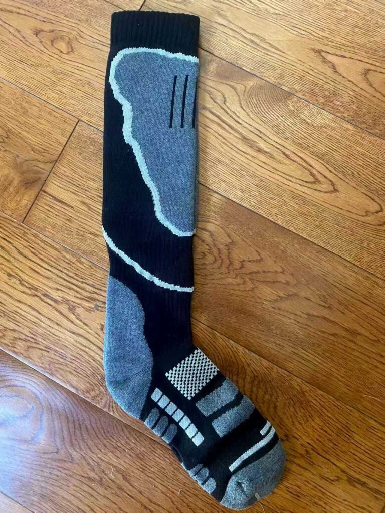 low moq sock from china factory